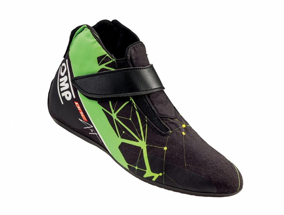 one-art-shoes-black-front